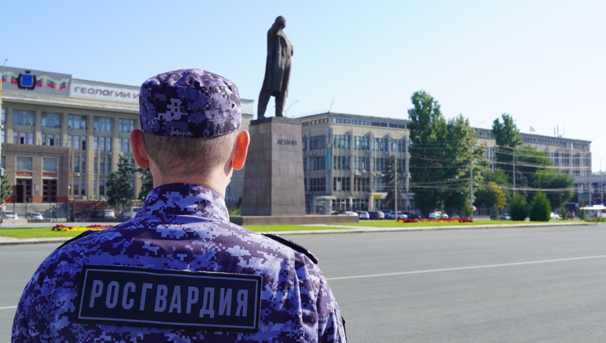 В Саратове сотрудники Росгвардии пресекли факт незаконного оборота наркотических средств