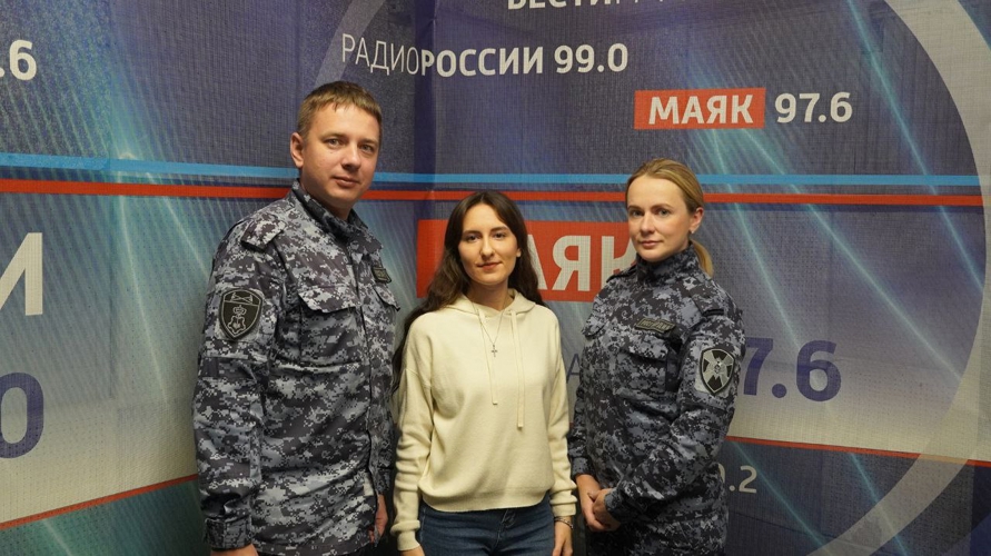 В преддверии Дня образования вневедомственной охраны состоялся праздничный выпуск "Радио России. Саратов"