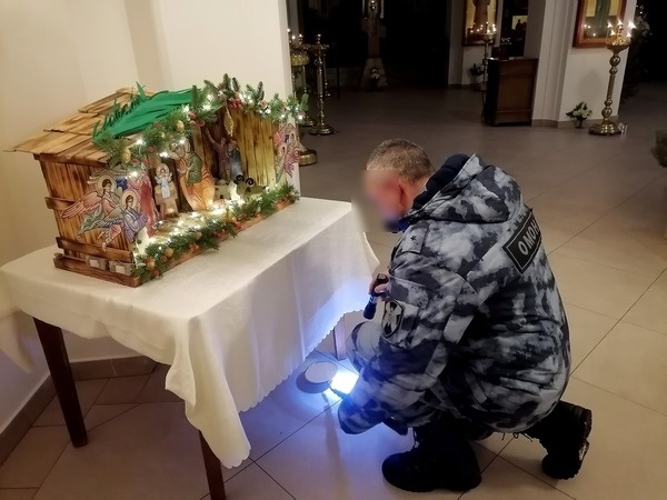 В крупнейшем православном храме Саратова   правопорядок во время празднования Рождества Христова обеспечивает Росгвардия
