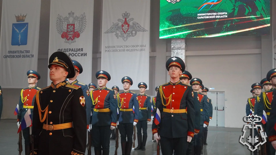 В Саратове в рамках Кубка Вооруженных сил России по боксу сотрудники вневедомственной охраны организовали профориентационную выставку для более чем 5000 зрителей и спортсменов (видео)